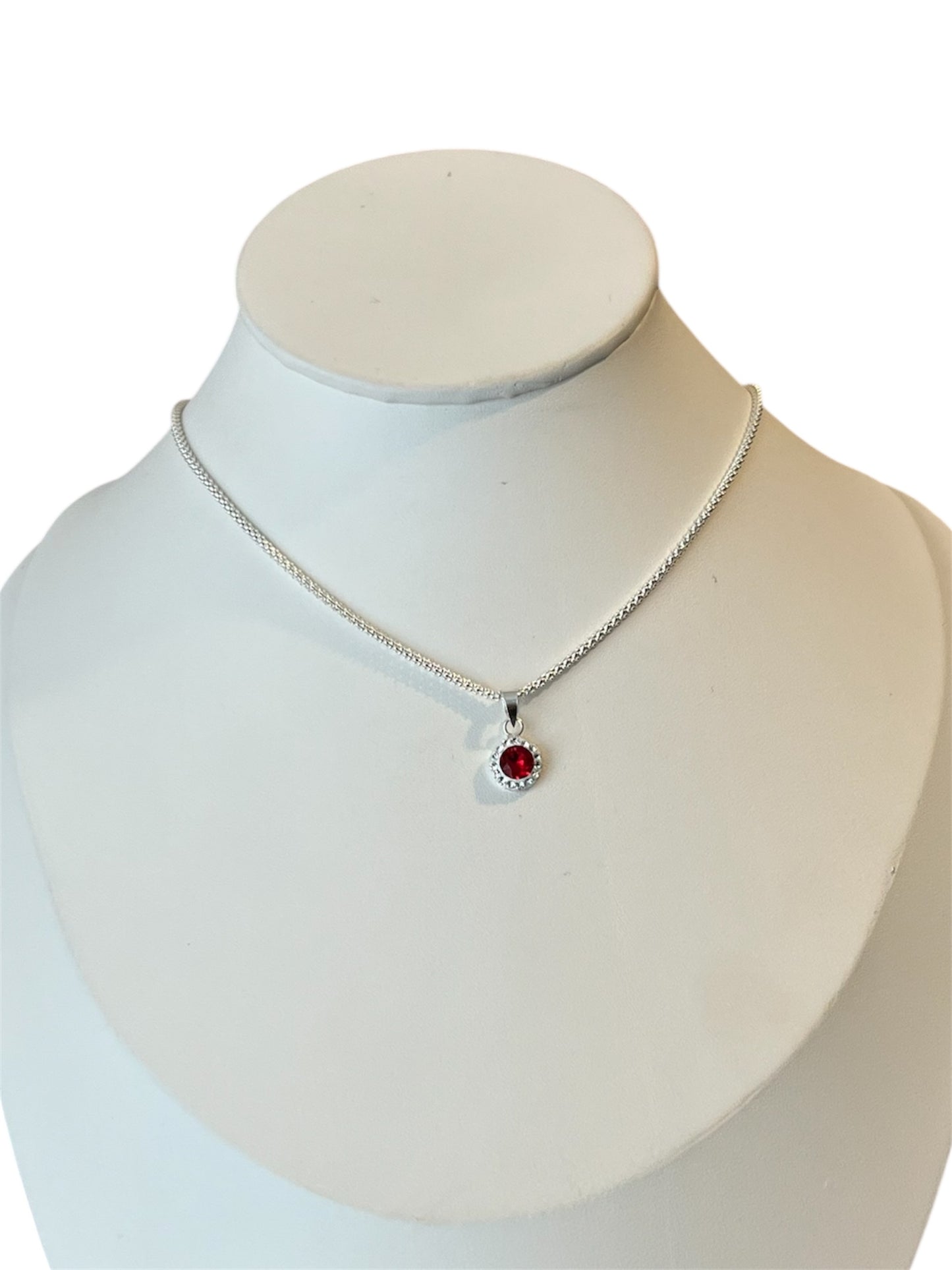 Collar Plata 925 Punto de Luz Rubí con micro circones