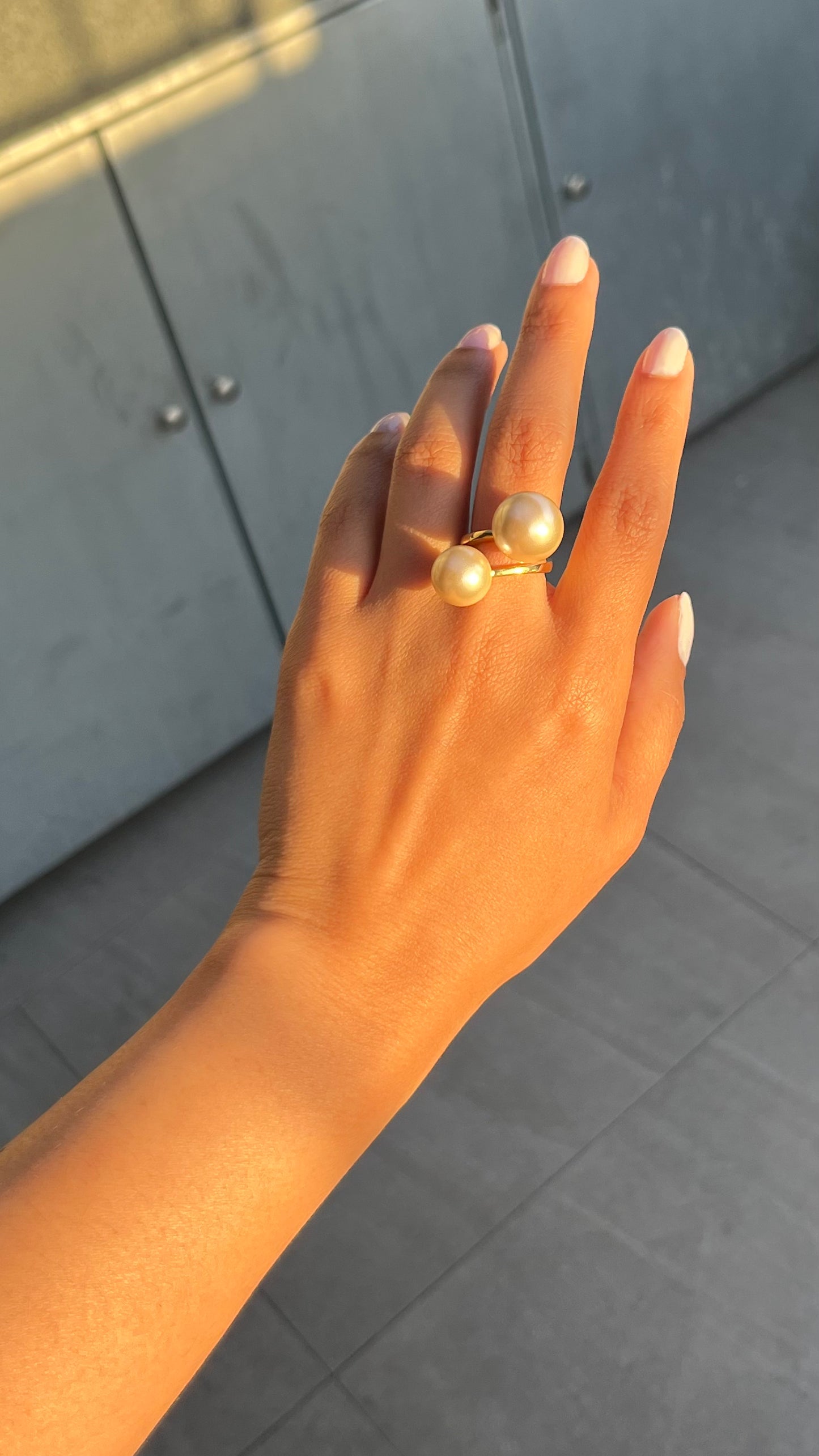 Anillo Perlas de Mallorca Doble 10mm y 12mm - Bañado en Oro 18K