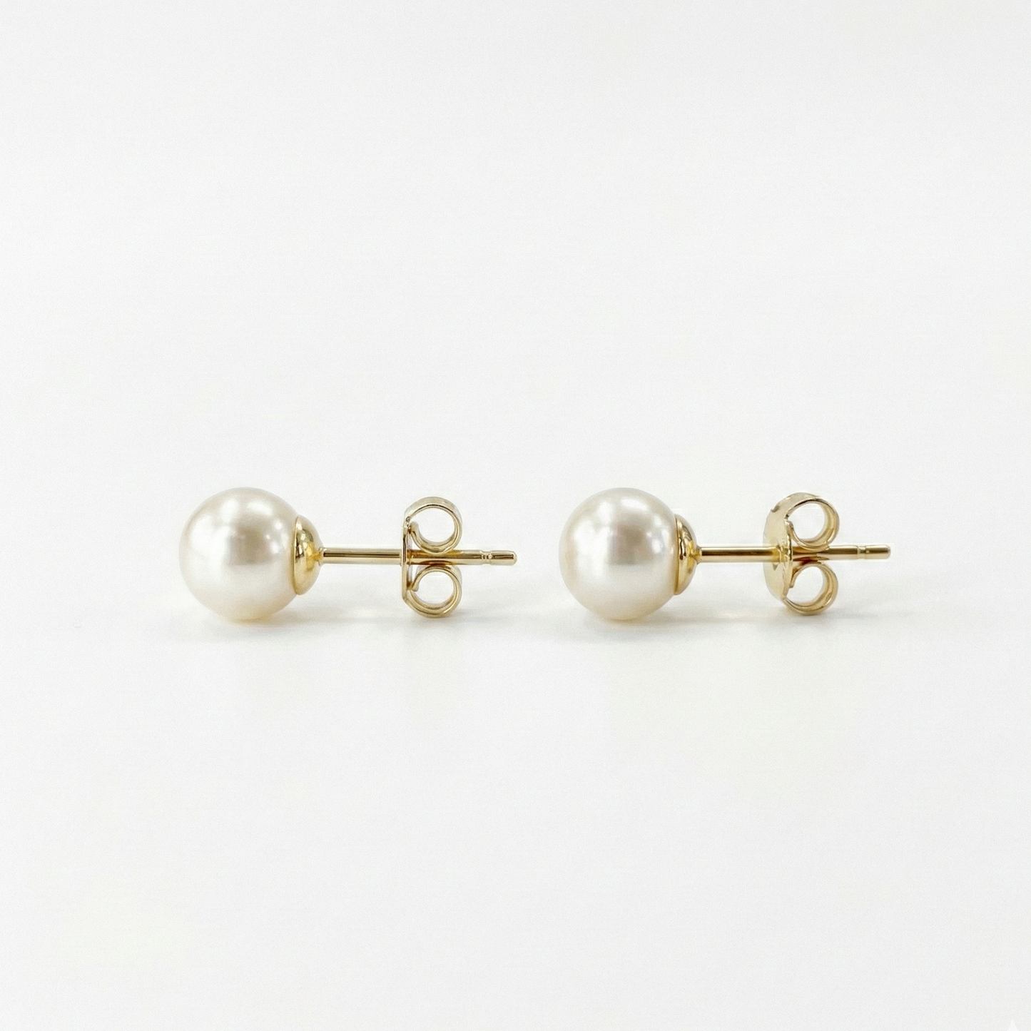 Aros Perlas Mallorca 7mm enchapado en oro 18K, joyería Mare Rosato