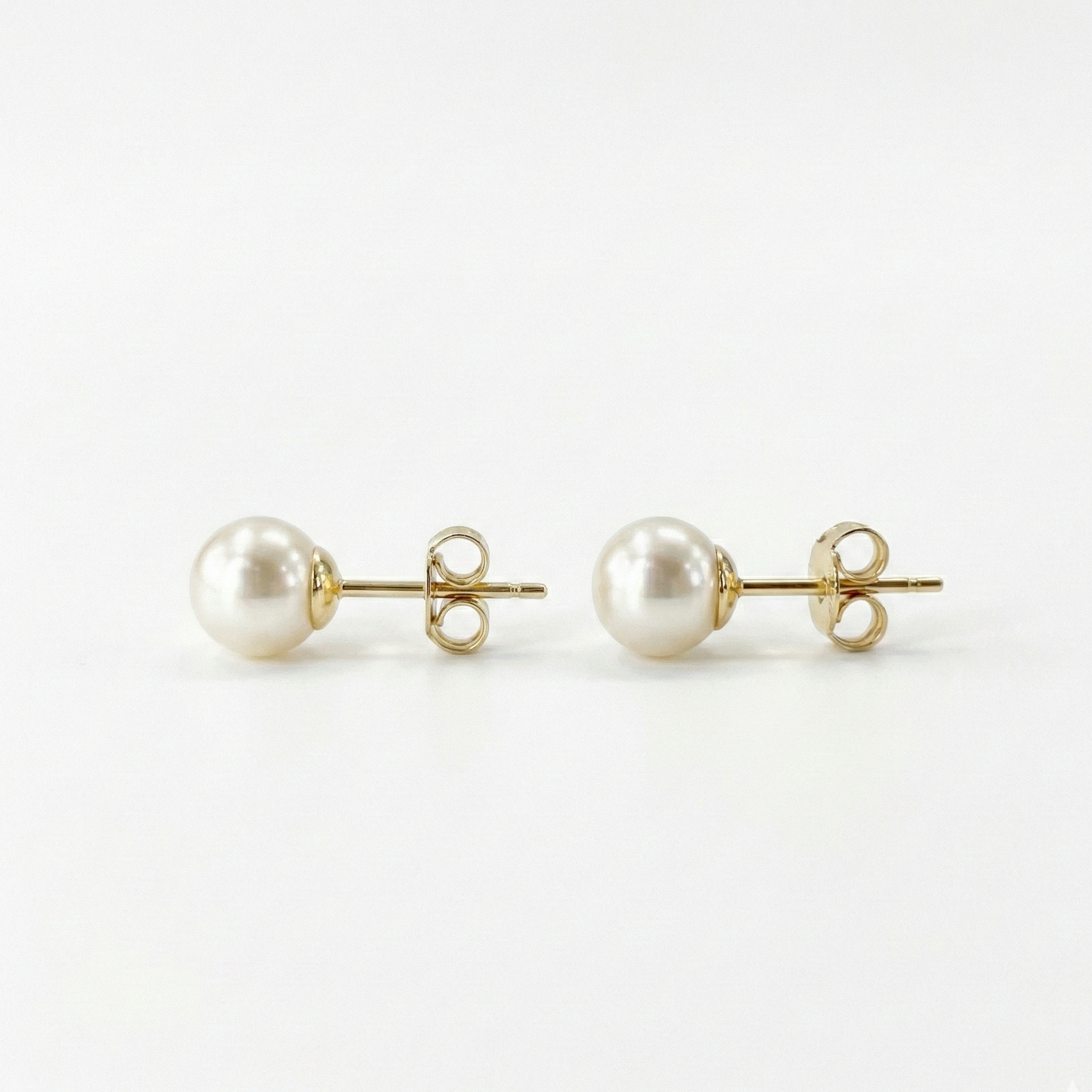Aros Perlas Mallorca 7mm enchapado en oro 18K, joyería Mare Rosato
