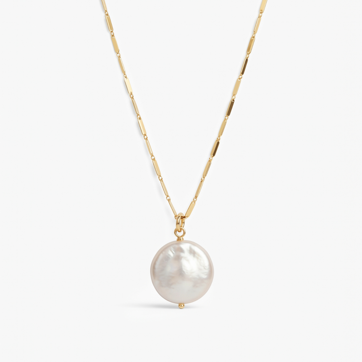 Collar Clásicos Perla Blanca Barroca Plana Natural | Bañado en Oro 18K