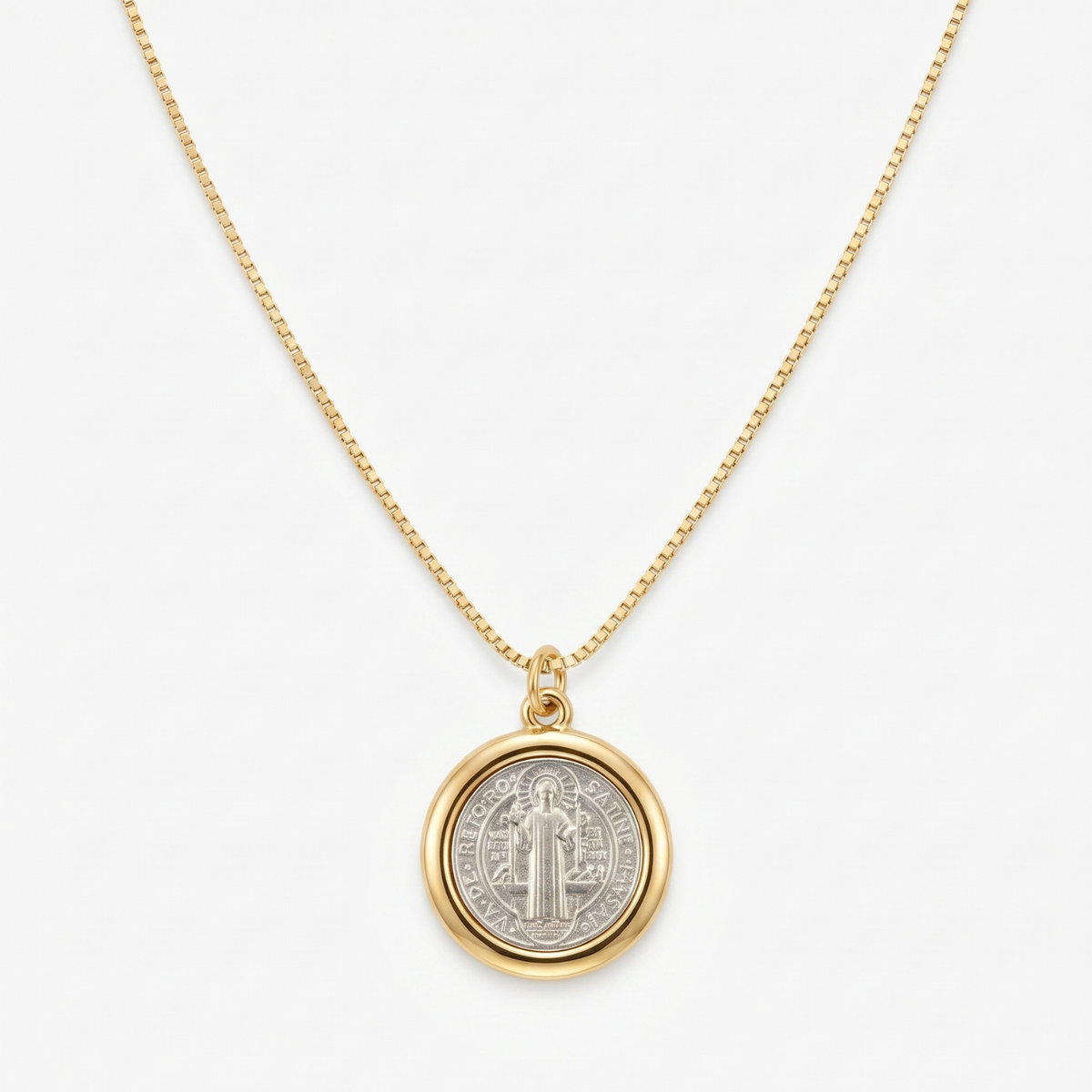Collar San Benito | Medalla Baño de Oro 18K con Cruz de San Benito, Cadena Ajustable 45 cm