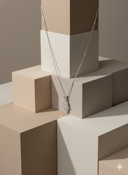 Collar Mano de Fátima con circón Blanco