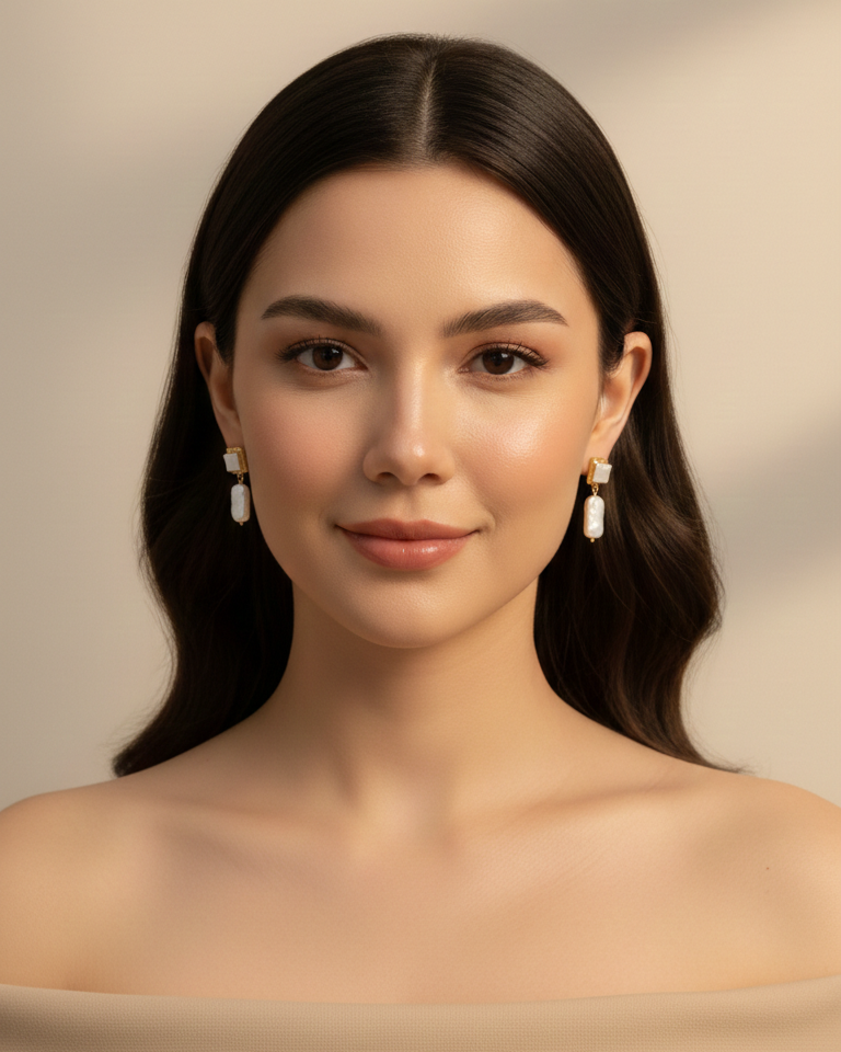 Aros Largos con perlas rectangular blanco - Bañado en Oro 18K, joyería Mare Rosato