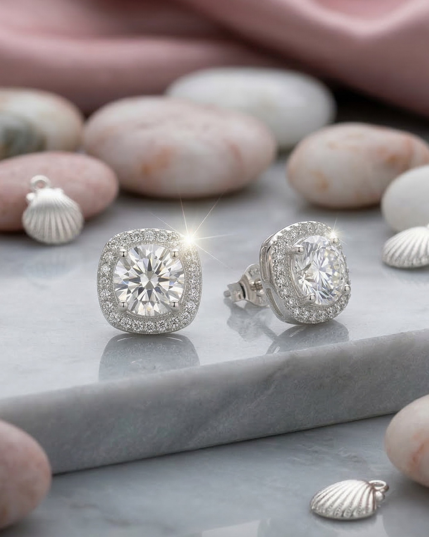Destellos de Elegancia-  Aros de Plata con microcircones