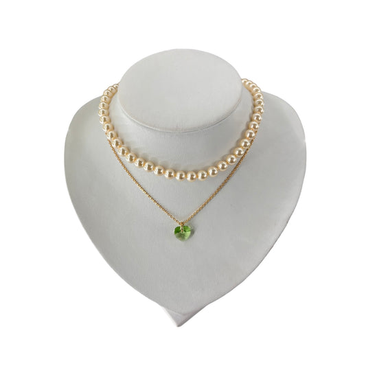 Set de Collar de Perlas 40 cm mas Collar Corazon Esmeralda
